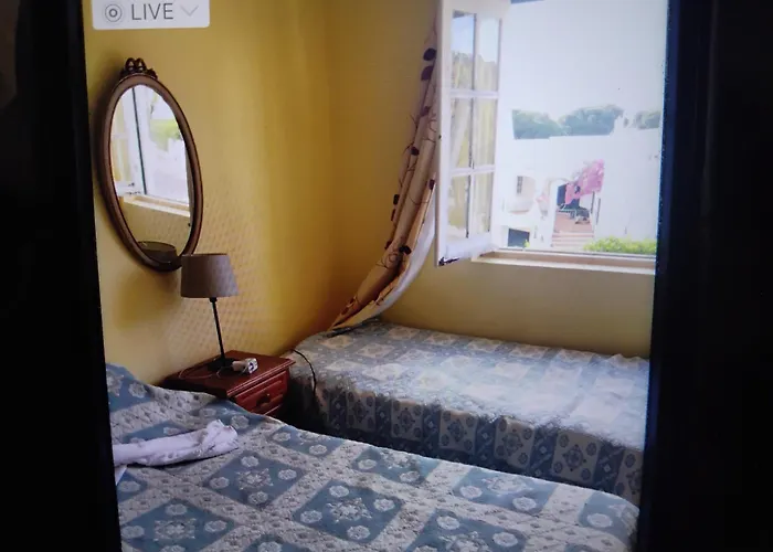 Flat In Pretty Картейра